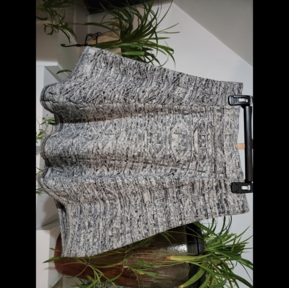 GRIFFLIN PARIS Black & Grey Skirt
